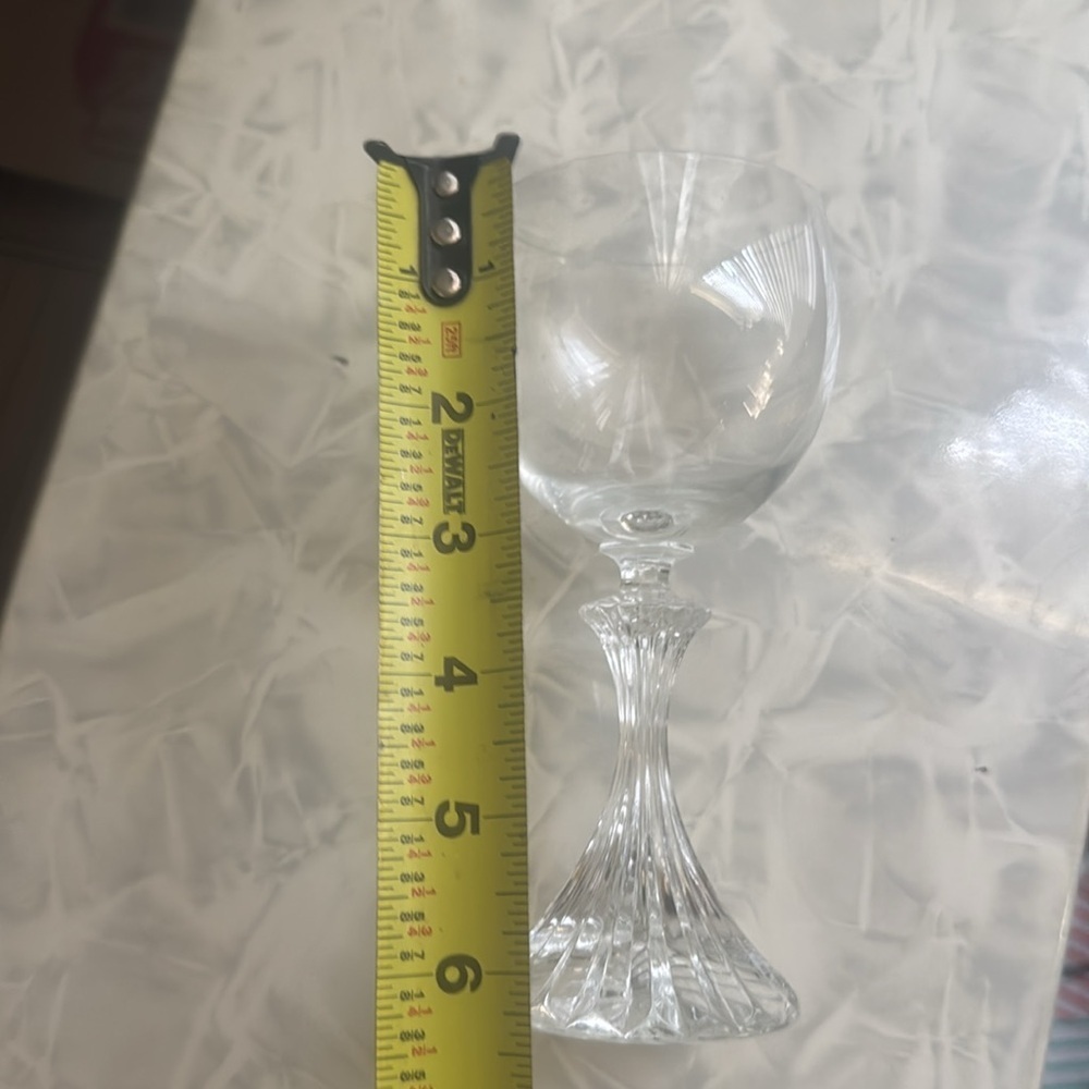 Mikasa Ritz Crystal Wine Glasses 6" set/4 ribbed stem goblets sleek elegant 1997 - Picture 4 of 4